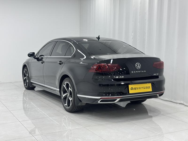 Volkswagen Magotan 2025