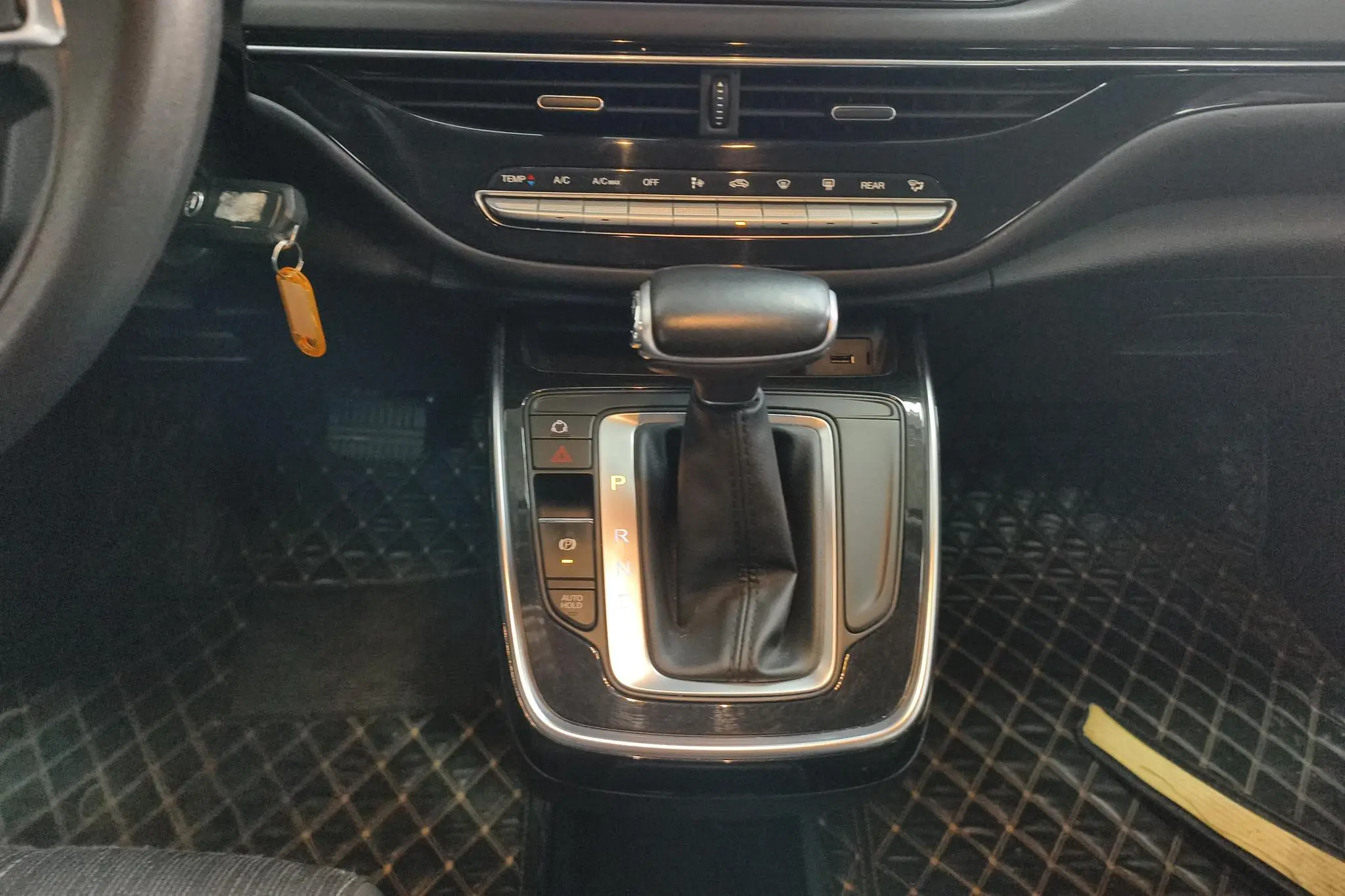 GAC Trumpchi M6 270T Automatic Elite Edition 7 seats
