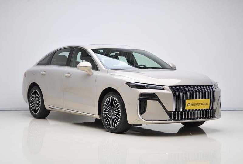 Roewe Roewe M7 DMH 2025