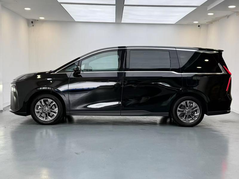 Maxus Datong G70 2024