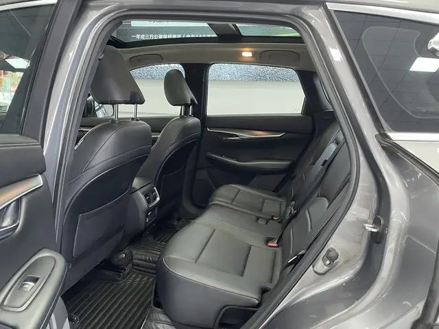 Infiniti Infiniti QX50 2.0T two-wheel drive Elite edition