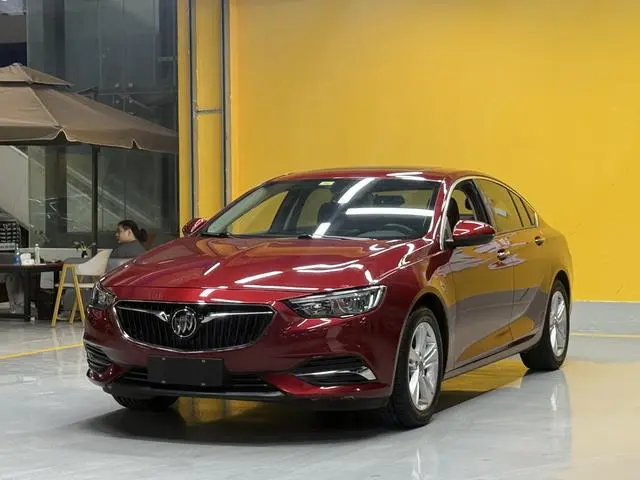 Buick Regal 20T Elite Country VI