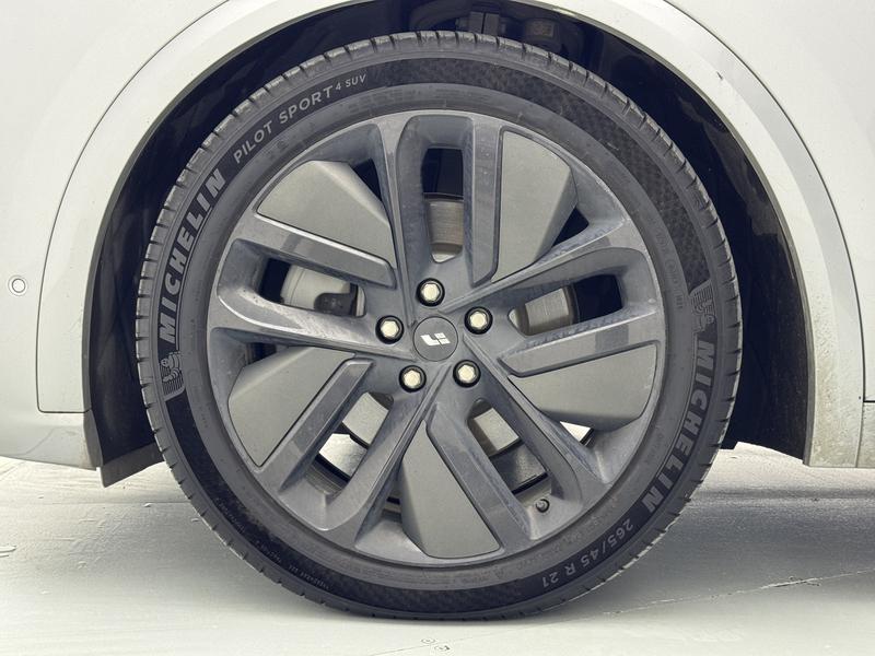 Li Auto Ideal L9 2022