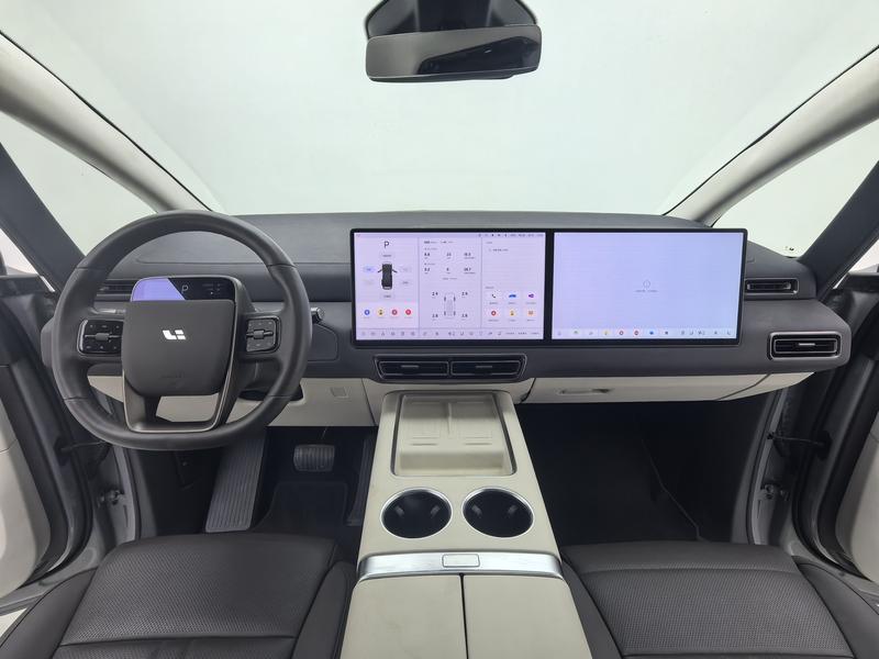 Li Auto Ideal MEGA 2024