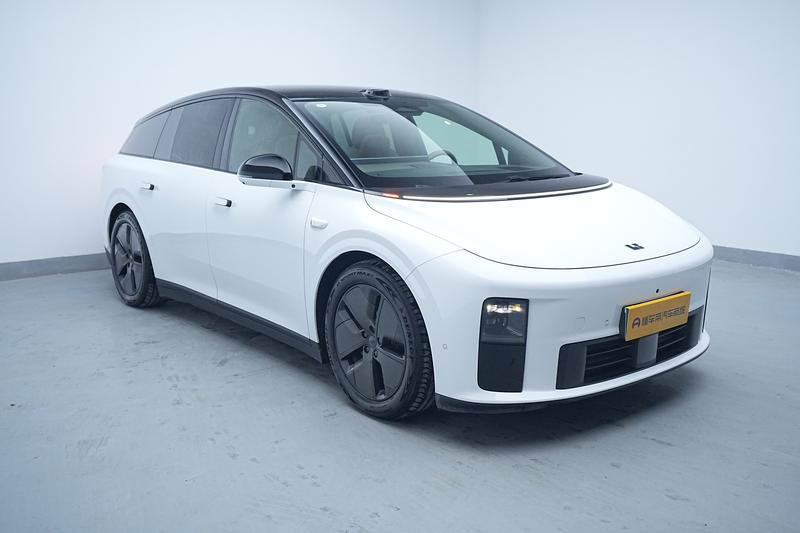 Li Auto Ideal i6 2025