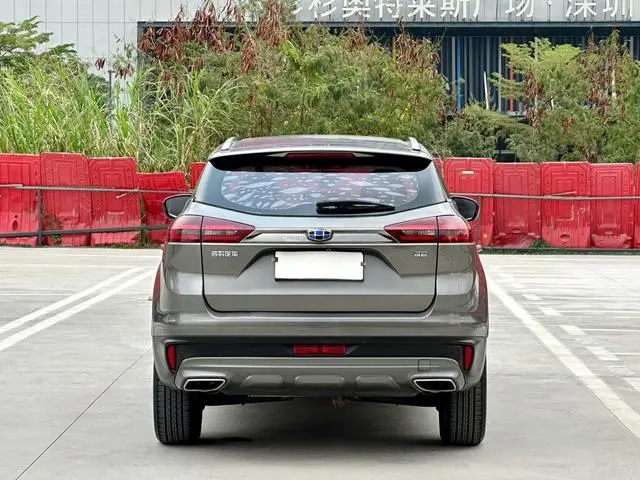 Geely Boyue 1.8TD automatic two-wheel drive Zhizun type 4G connected version