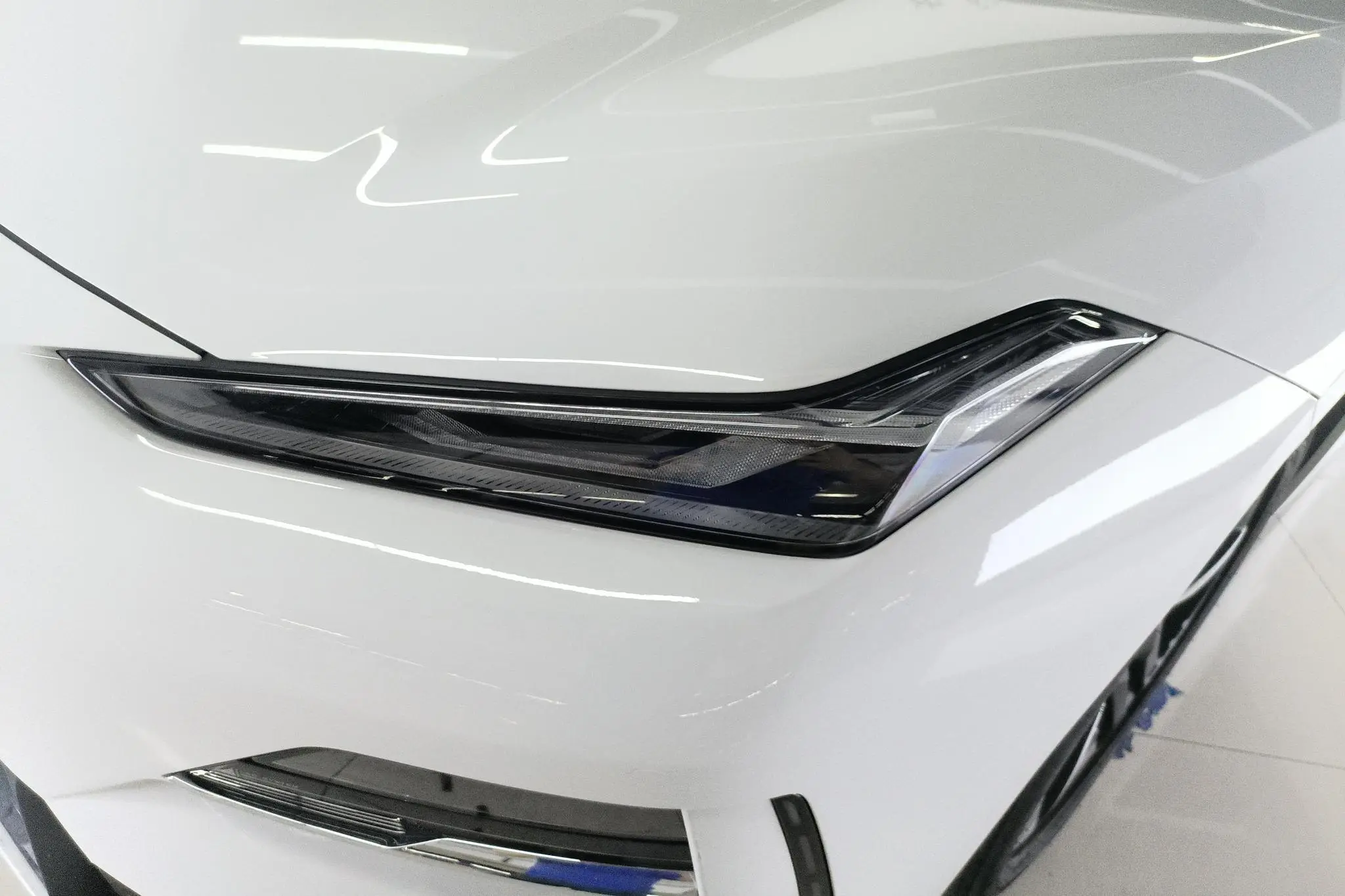 Geely Galaxy Galaxy E8 550km two-wheel drive Longteng version