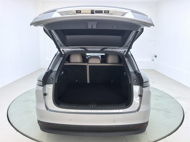 Li Auto Ideal i6 2025