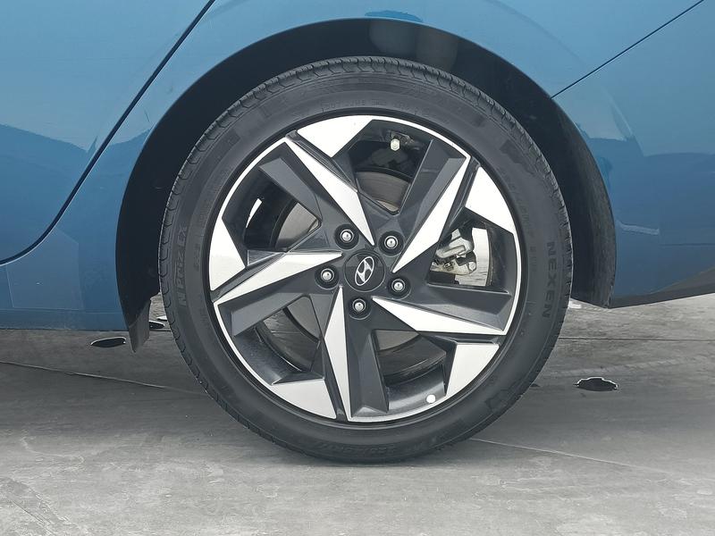Hyundai Elantra 2021