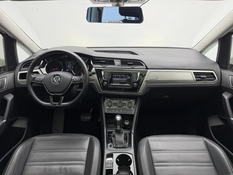 Volkswagen Touran L 2016