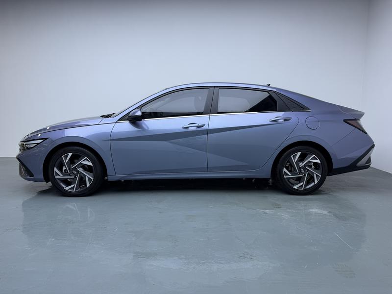 Hyundai Elantra 2023