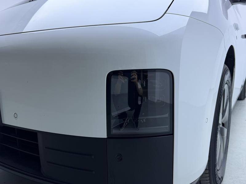 Li Auto Ideal MEGA 2025