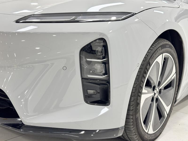 NIO NIO ET5 2025