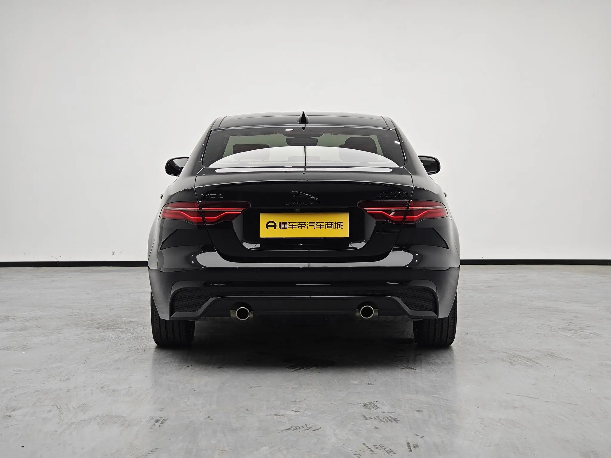 Jaguar Jaguar XEL 2.0T 250PS Yao Black Sports Edition