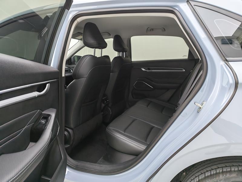 Geely Emgrand 2023