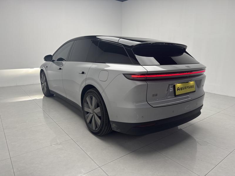 Li Auto Ideal i6 2025