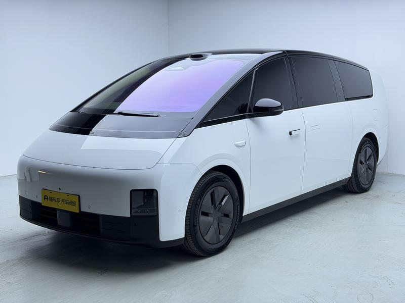 Li Auto Ideal MEGA 2025