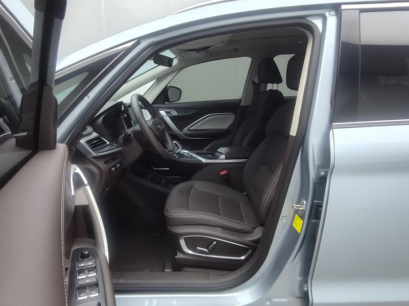 Geely Jiaji 2021