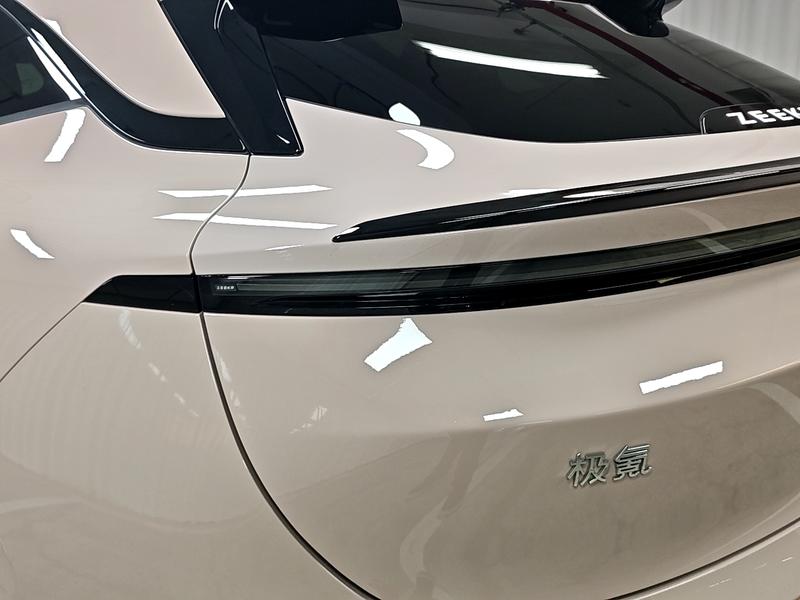 Zeekr ZEEKR 007GT 2025