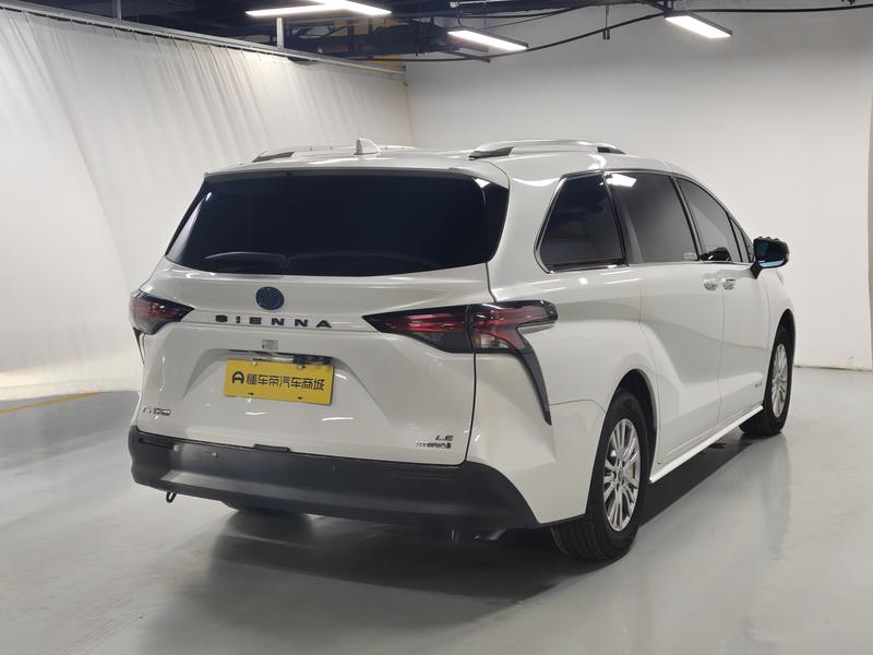 Toyota Sienna 2021