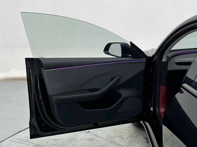 Tesla Model 3 2025