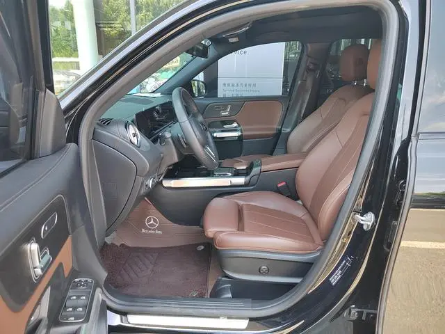 Mercedes-Benz Mercedes-Benz GLB GLB 220 4MATIC