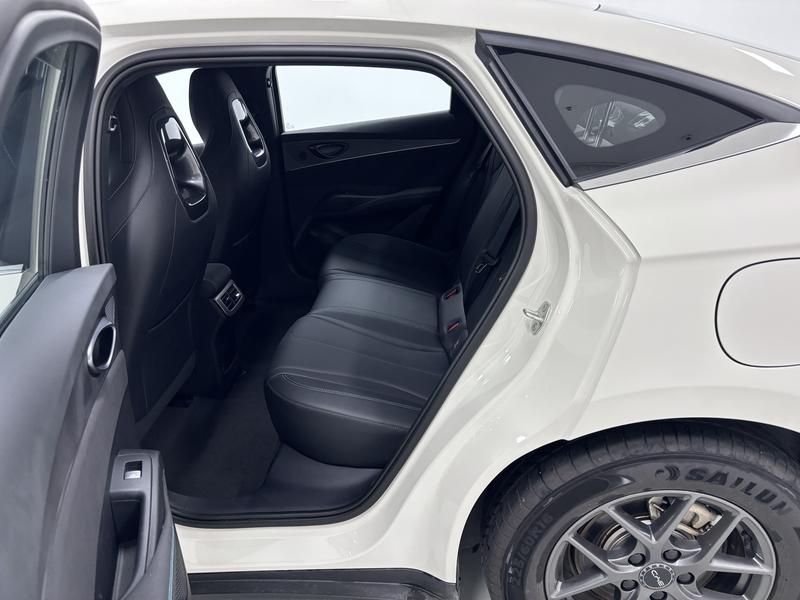 BYD Seal 06DM 2025