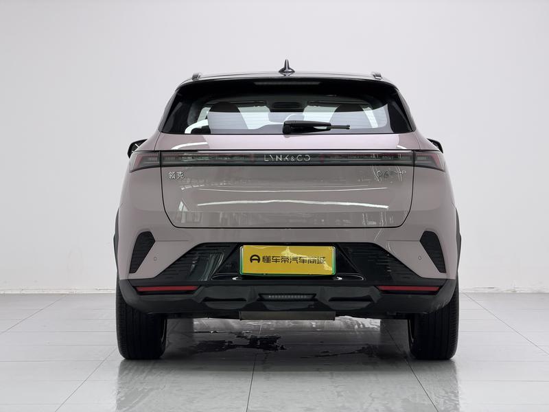Lynk & Co Lynk&Co 06 EM-P 2024