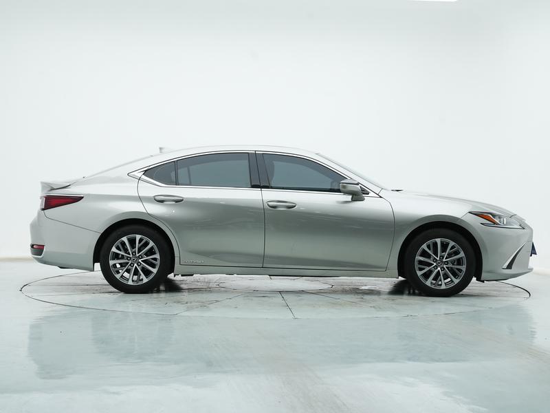 Lexus Lexus ES 2021