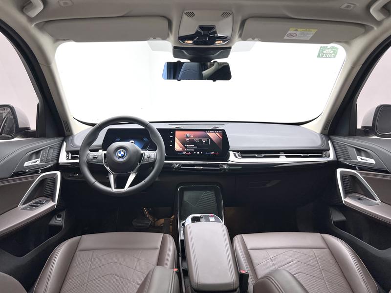 BMW BMW iX1 2024