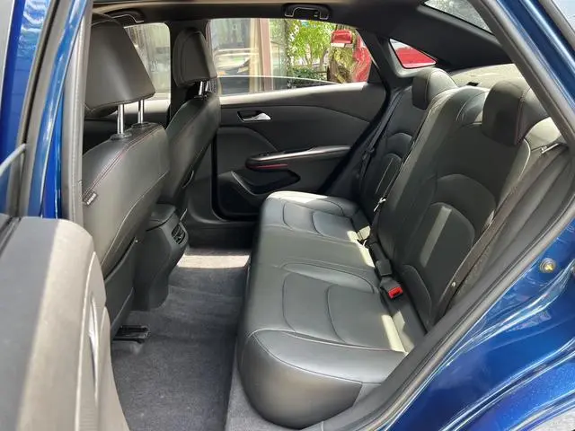 Chevrolet Cruze RS 330T Automatic Fun Version