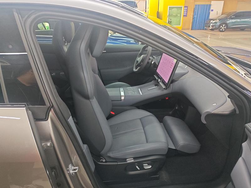 Xiaomi Auto Xiaomi YU7 2025