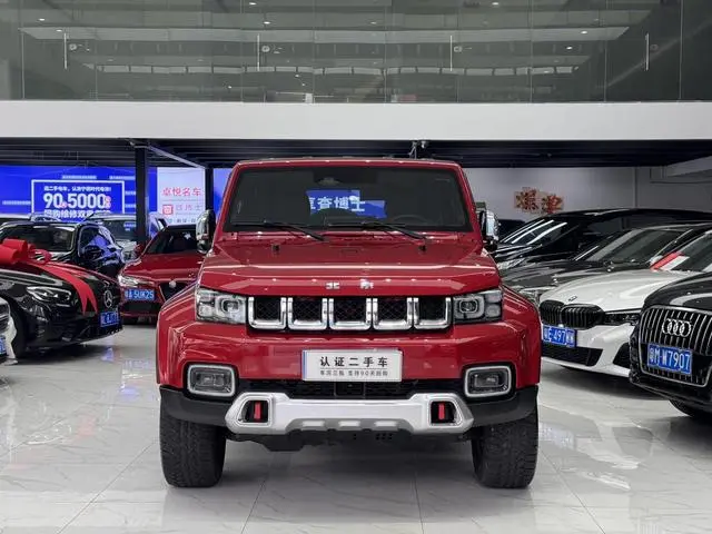 Beijing Beijing off-road BJ40 2.0T automatic four-wheel drive City Hunter edition knight type
