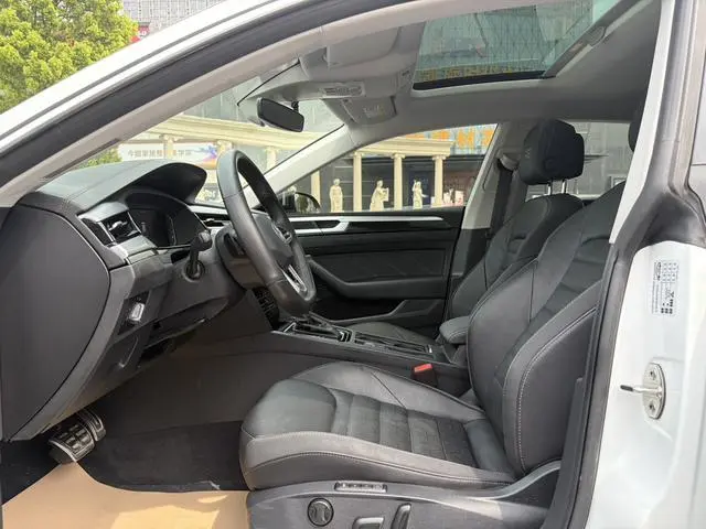 Volkswagen Volkswagen CC 380TSI eye-catching version