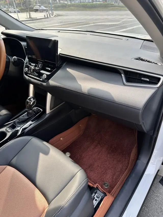 TOYOTA Fenglanda 2.0L CVT Sports version