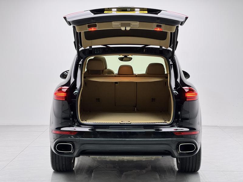 Porsche Cayenne 2015
