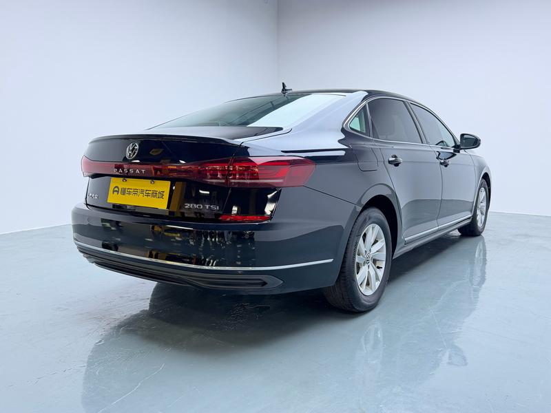 Volkswagen Passat 2024