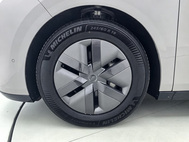 Li Auto Ideal MEGA 2024