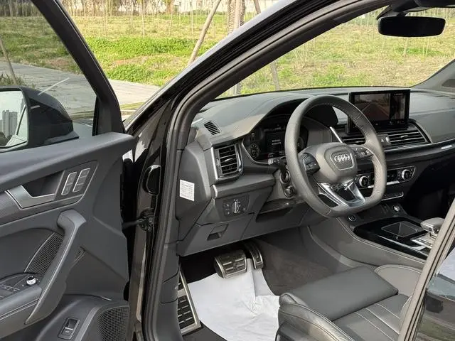 Audi Audi Q5L 45TFSI luxury dynamic type