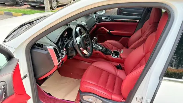 Porsche Cayenne Cayenne Platinum Edition 3.0T