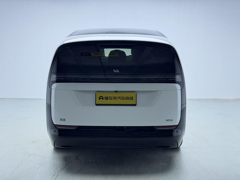 Li Auto Ideal MEGA 2025