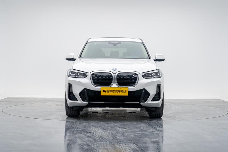BMW BMW iX3 2024