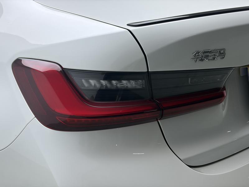 BMW BMW 3 Series 2025