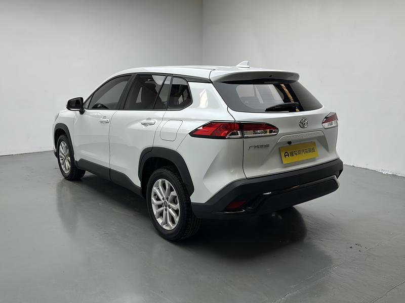 Toyota Frontlander 2024