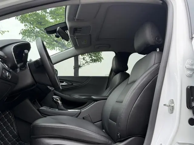 Chevrolet Mai Ruibao XL 535T automatic sharp version