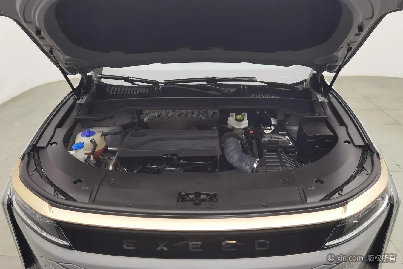 EXEED Xingtu Yaoguang 400T four-wheel drive luxury edition
