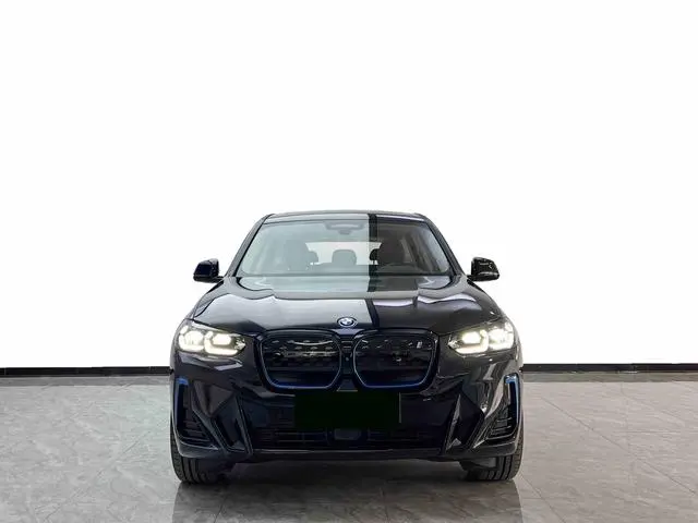 BMW BMW iX3 Creative collar type