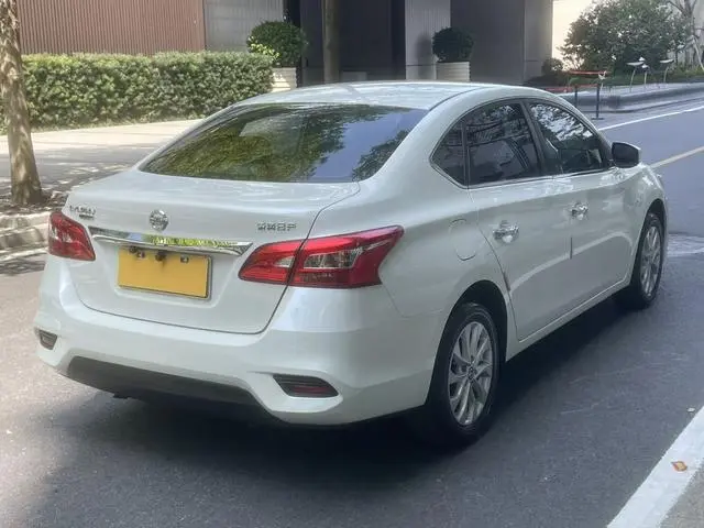 Nissan Xuan Yi Classic 1.6 XE CVT Comfort Edition