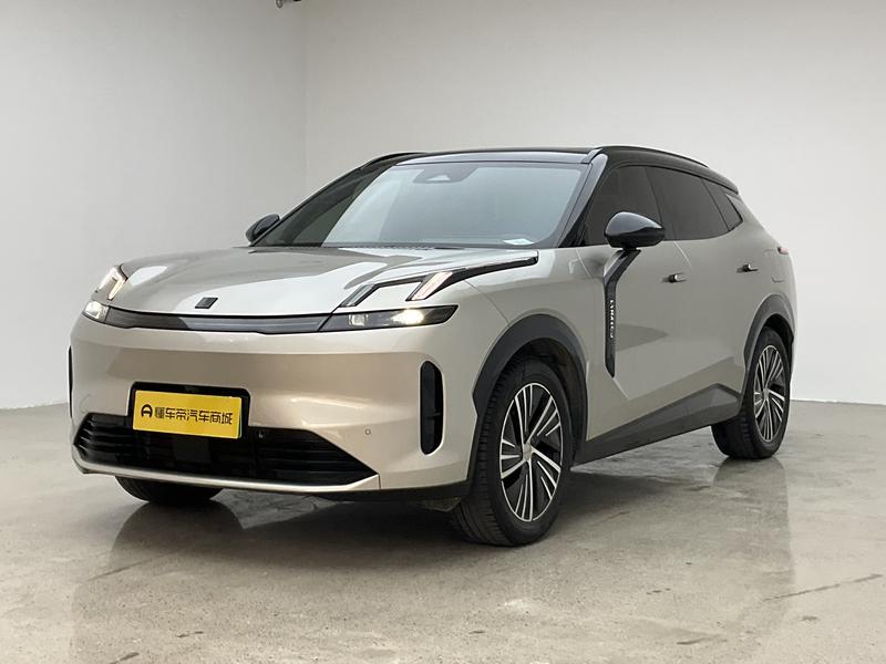 Lynk & Co Lynk&Co 08 EM-P 2023