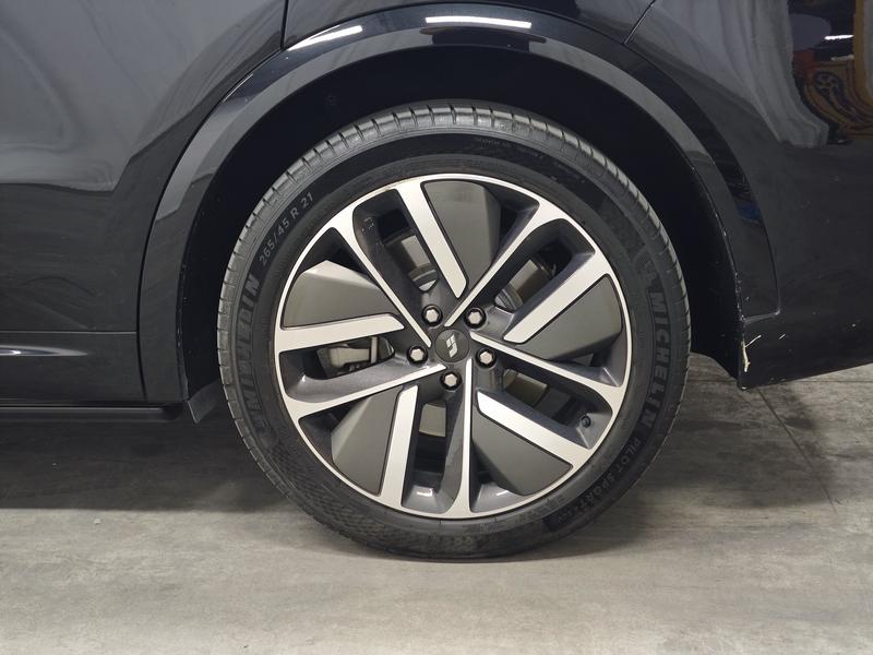 Li Auto Ideal L9 2022